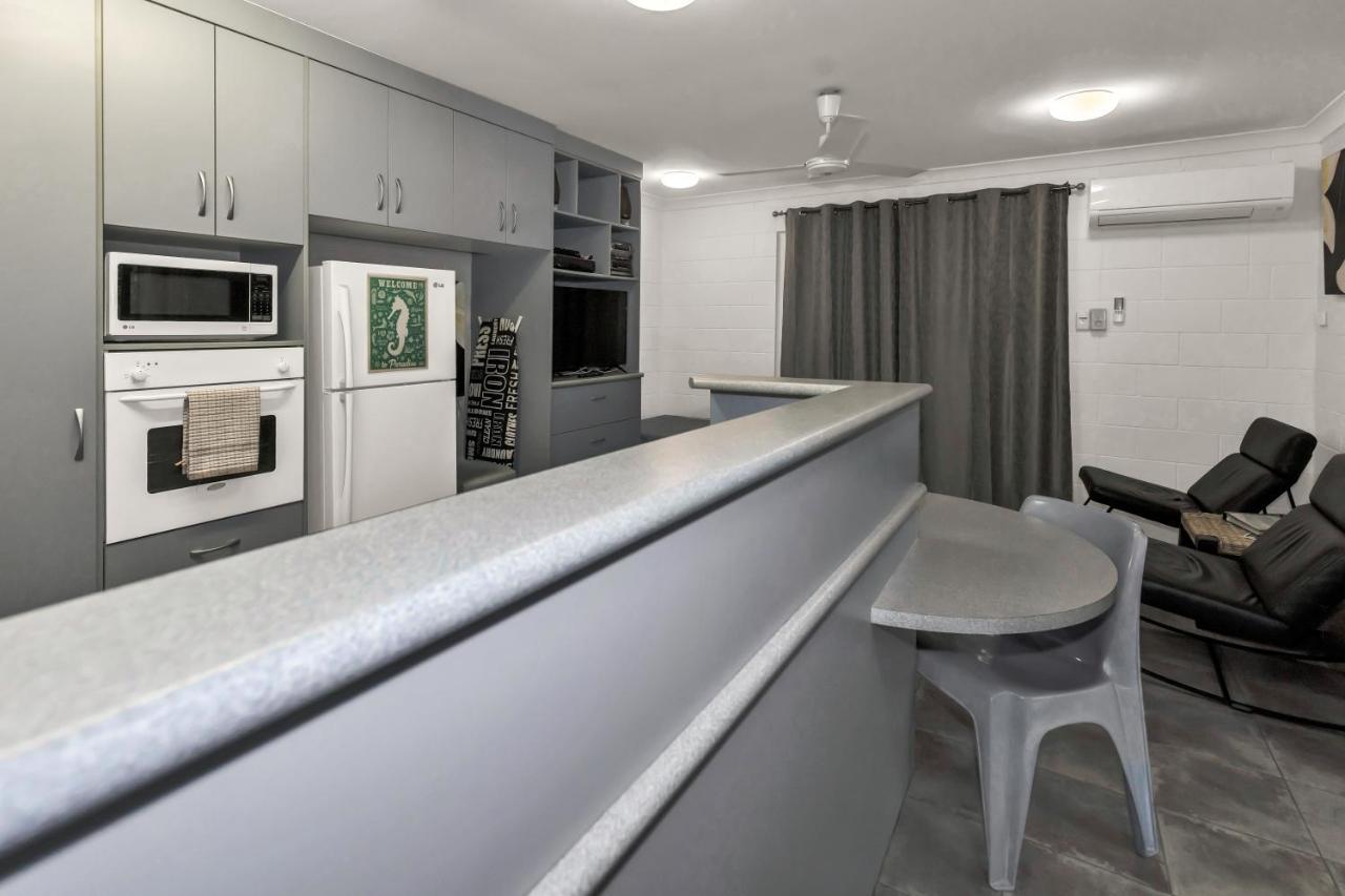 Balgal Beach Units Rollingstone Extérieur photo