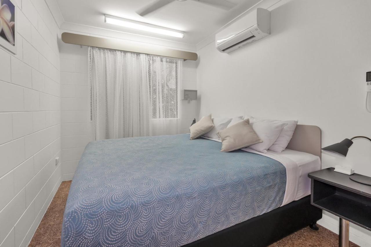 Balgal Beach Units Rollingstone Extérieur photo